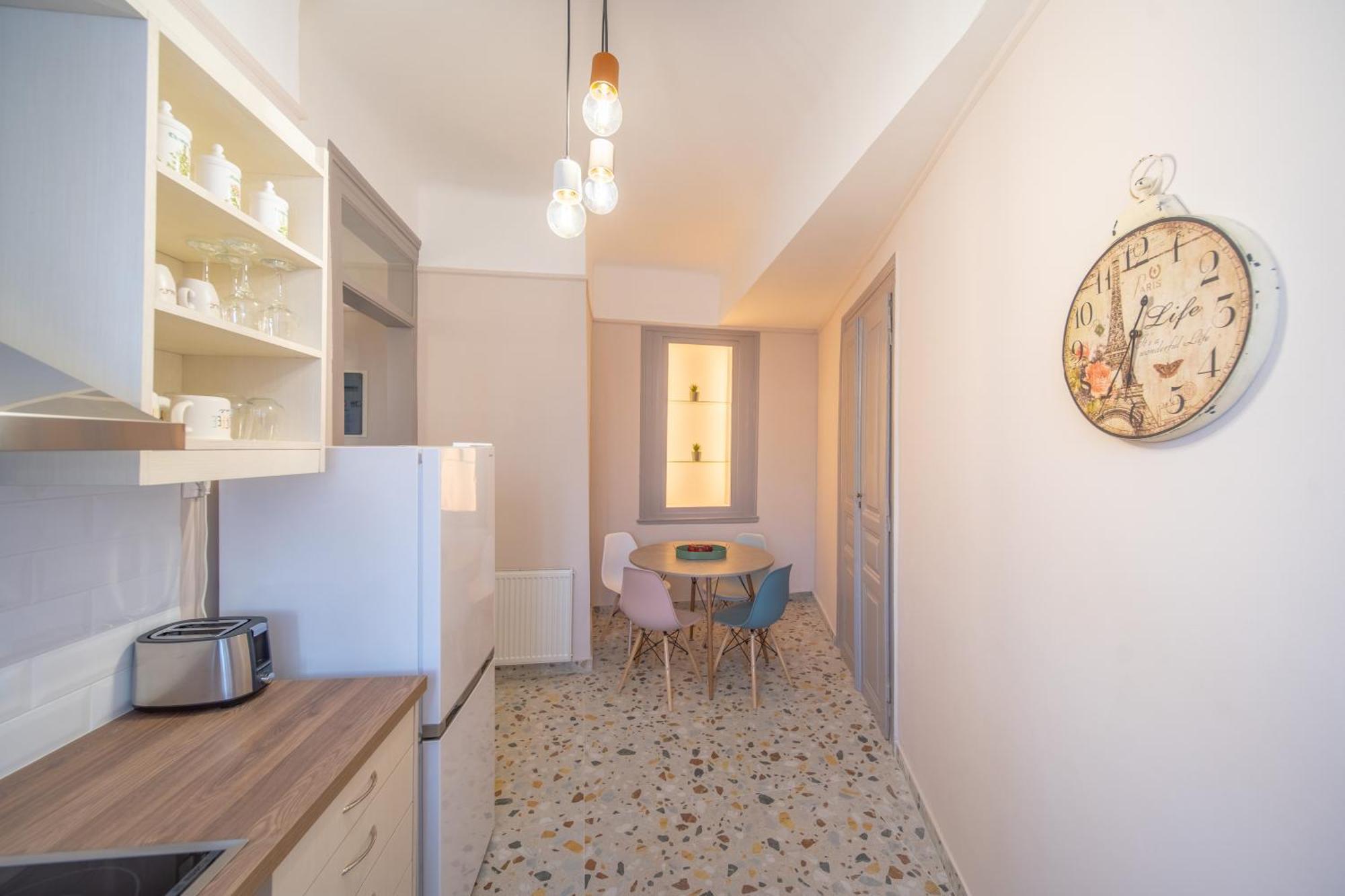 Oikia Tripodon Apartment