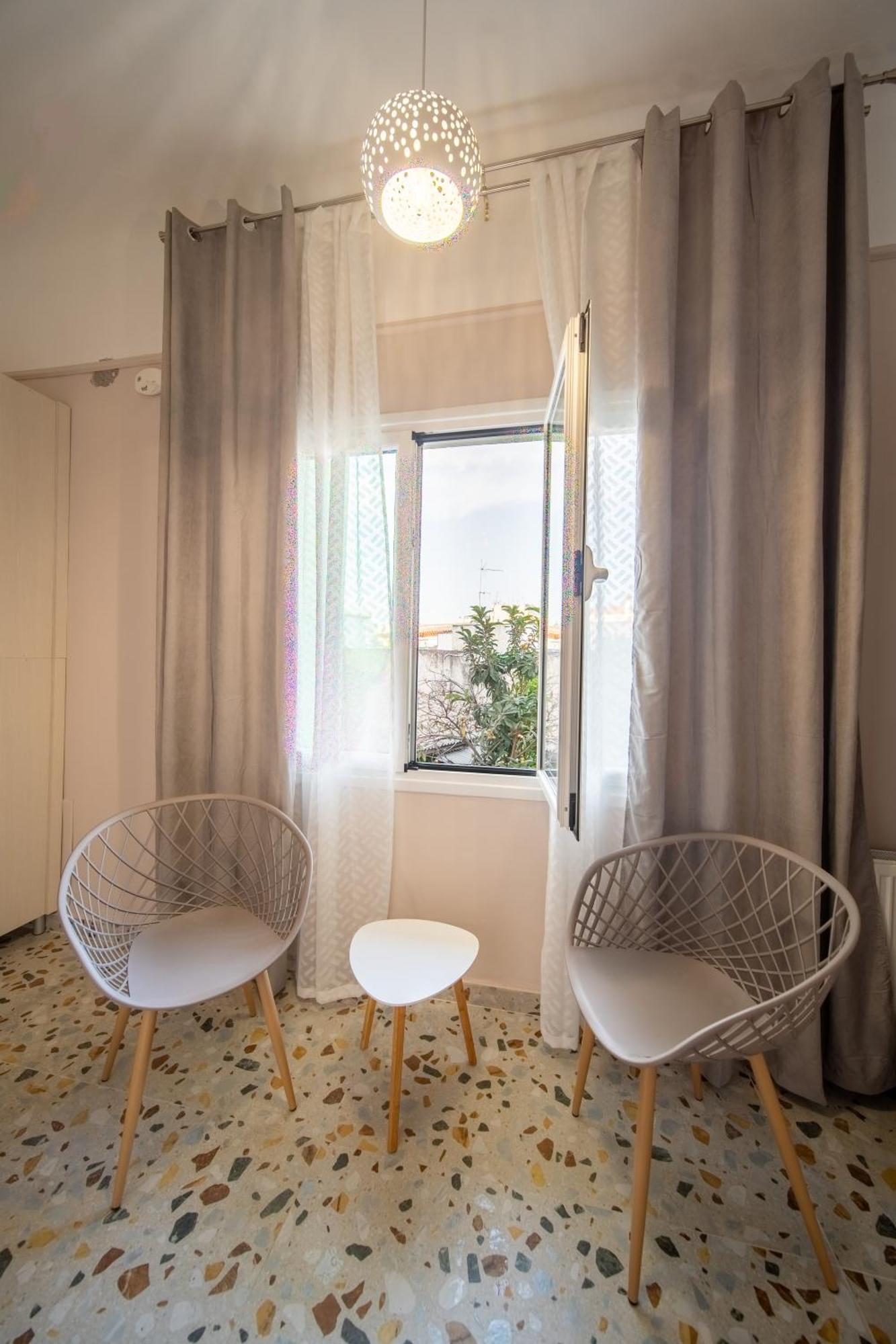 Oikia Tripodon Apartment Athens